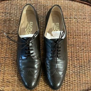 Salvatore Ferragamo Black Leather Lace-Up Oxfords